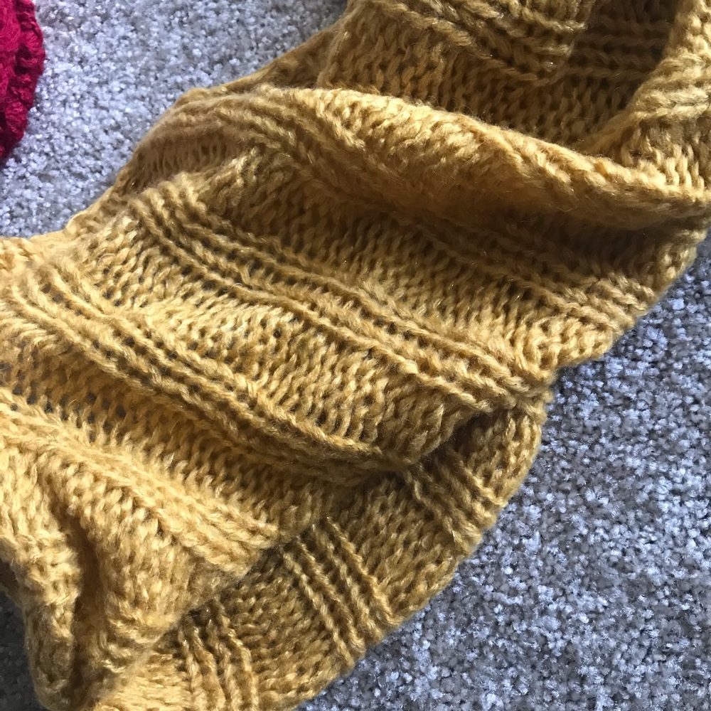 Scarf bundle - Picture 2 of 10